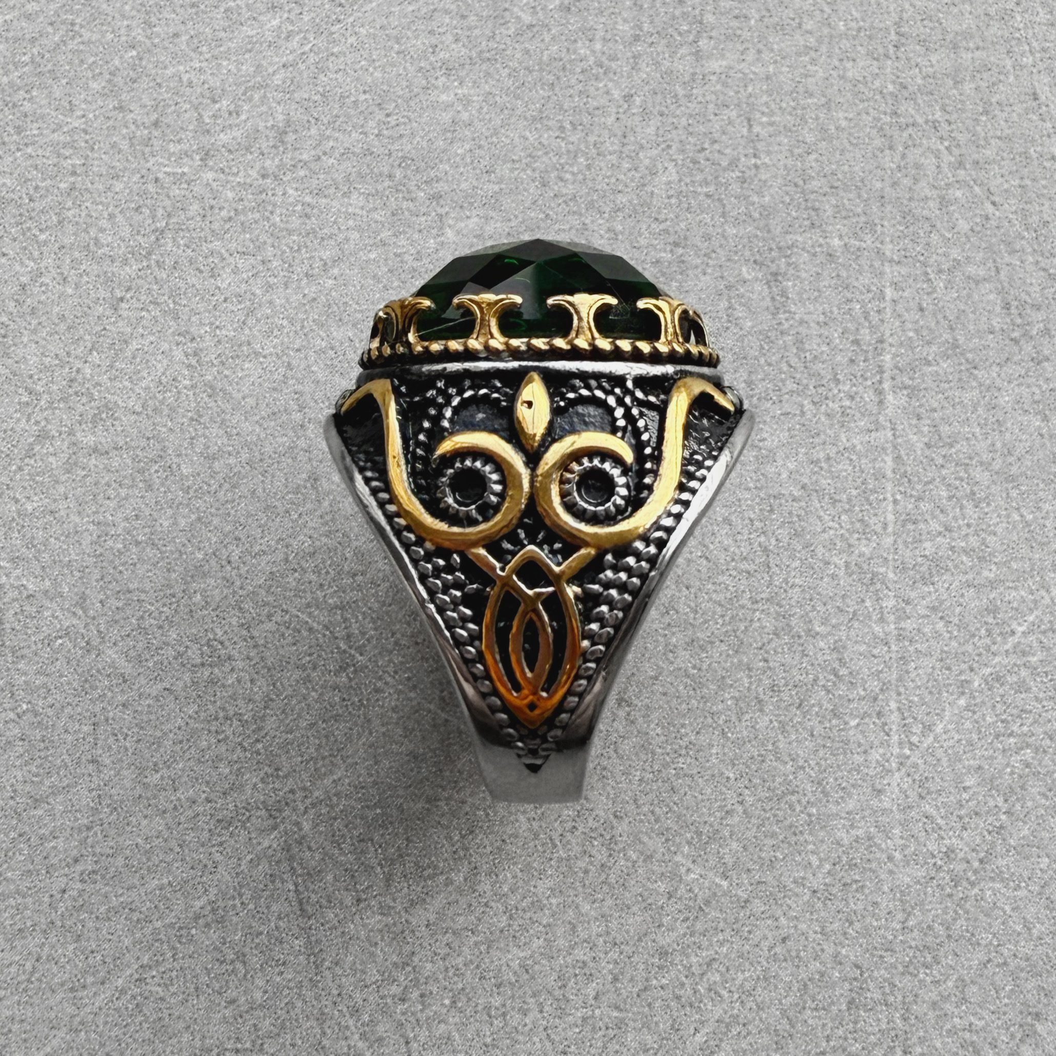 Green Gema Ring