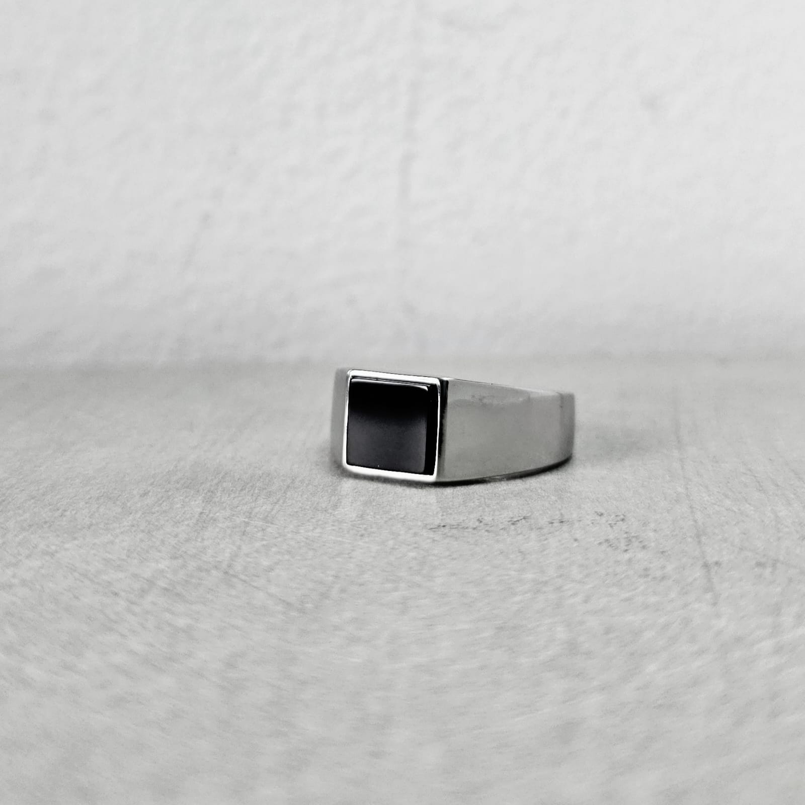 Axis Ring
