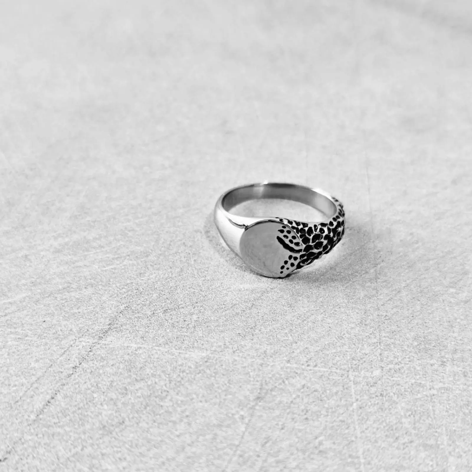 RAW RING