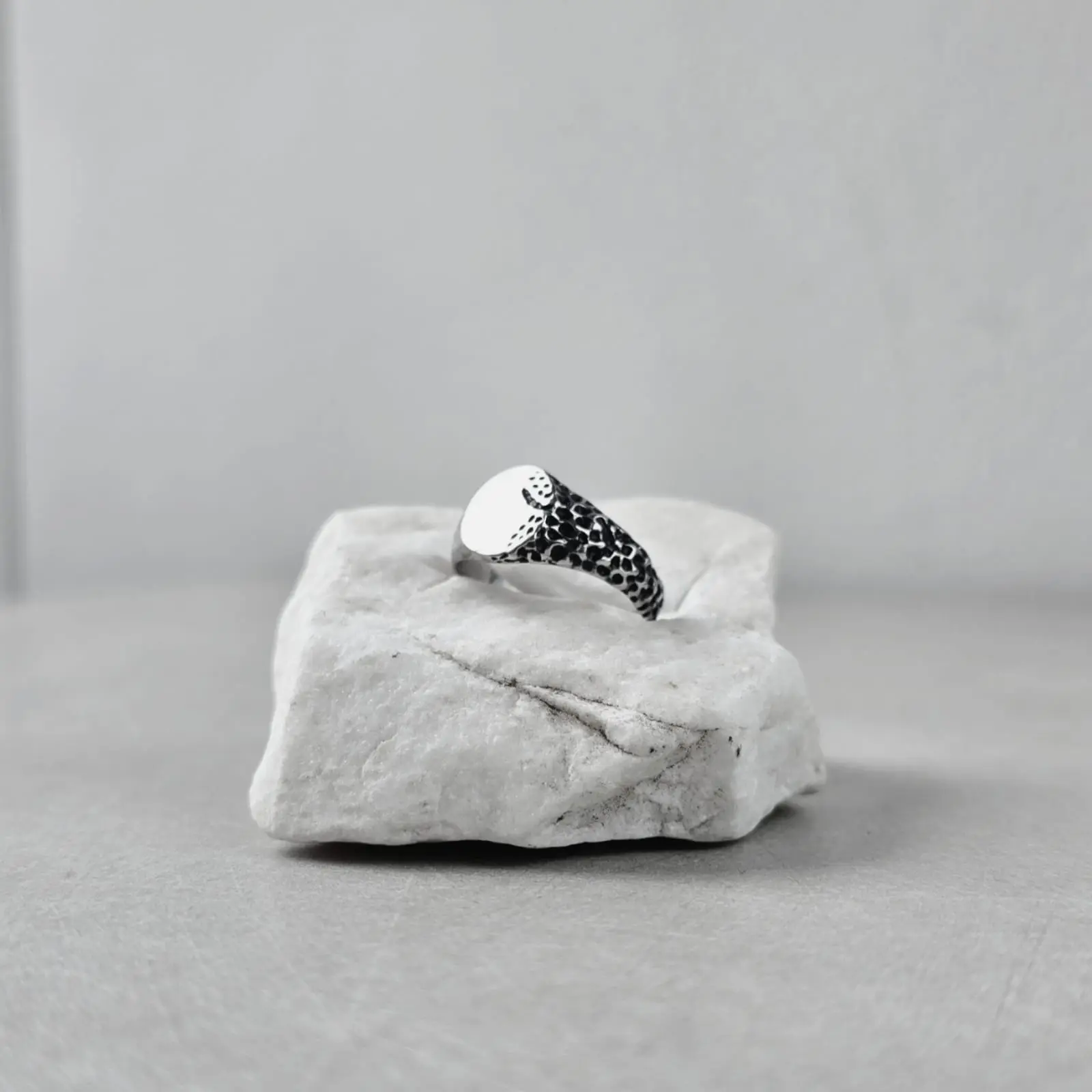 RAW RING