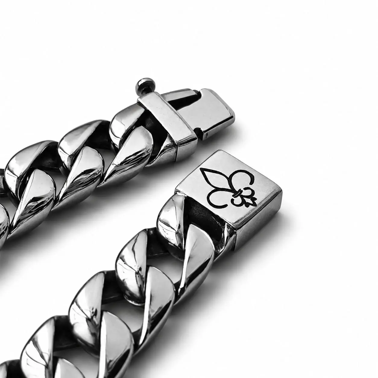 Lis Cuban Brazalete