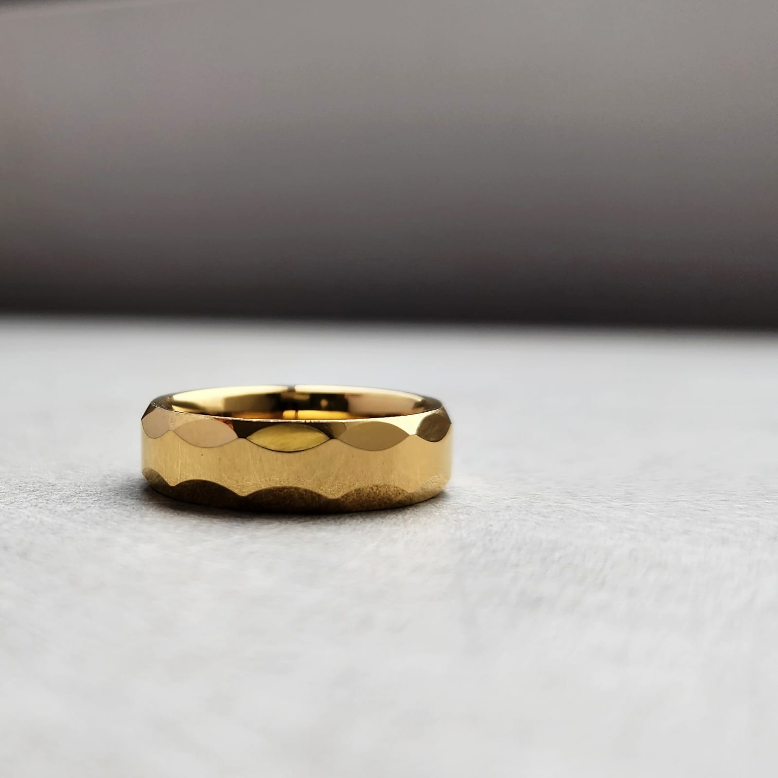 Golden Bezel Argolla