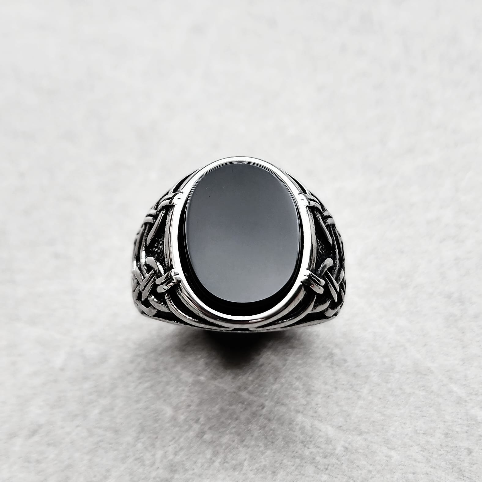 Perlanegra Ring