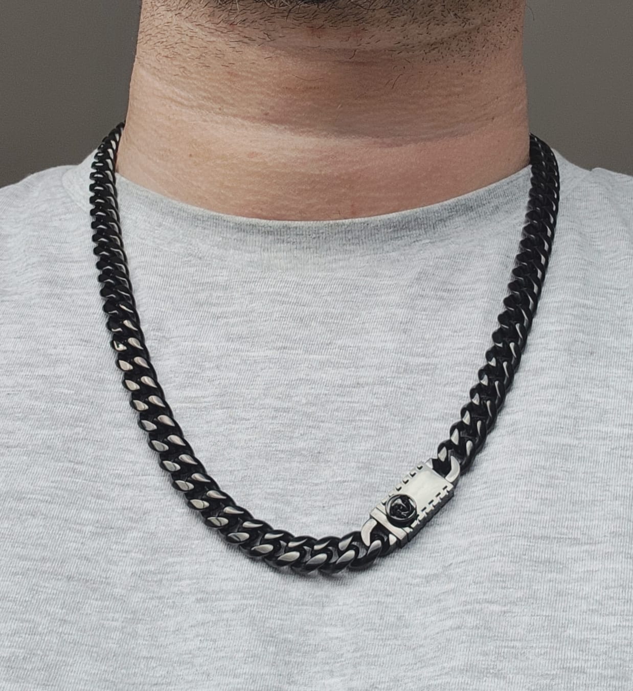 Armor Black Chain